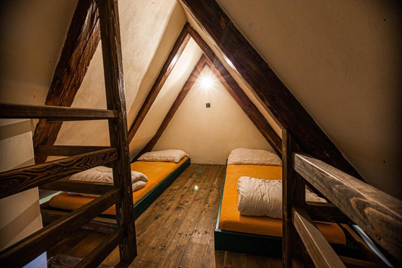 Český Krumlov Hostel 99 מראה חיצוני תמונה