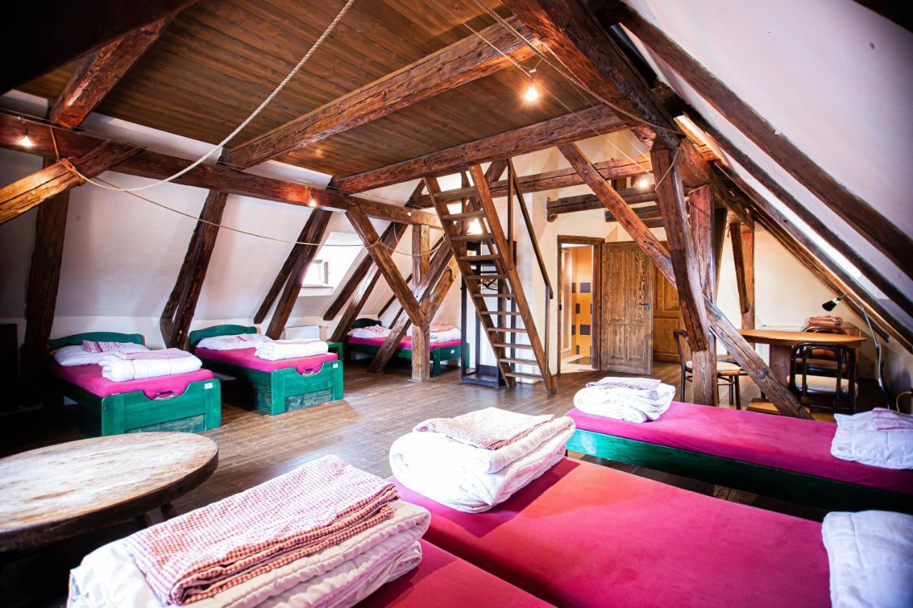 Český Krumlov Hostel 99 מראה חיצוני תמונה